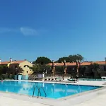 Charming Near The With Pool