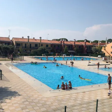 Διαμέρισμα Charming Near The With Pool Μπιμπιόνε